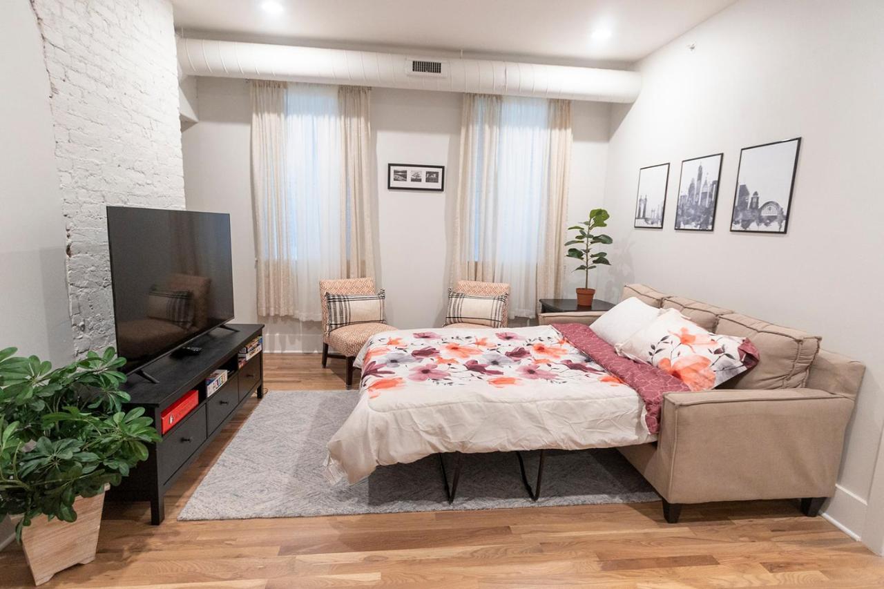 Spacious 2 Bed 2 Bath Downtown Otr Condo Minutes Walk To The Reds Bengals Stadium & More! Cincinnati Kültér fotó