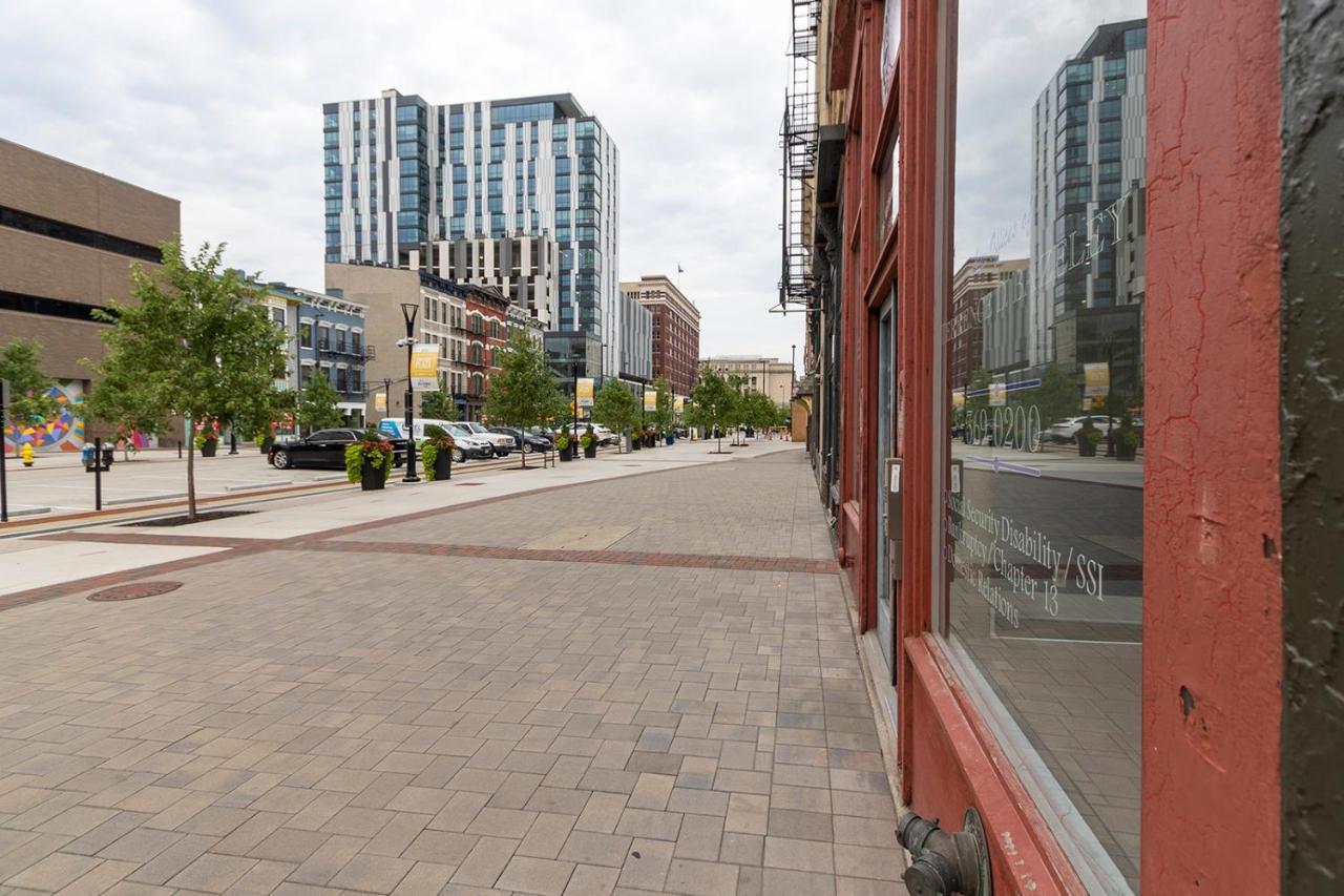 Spacious 2 Bed 2 Bath Downtown Otr Condo Minutes Walk To The Reds Bengals Stadium & More! Cincinnati Kültér fotó